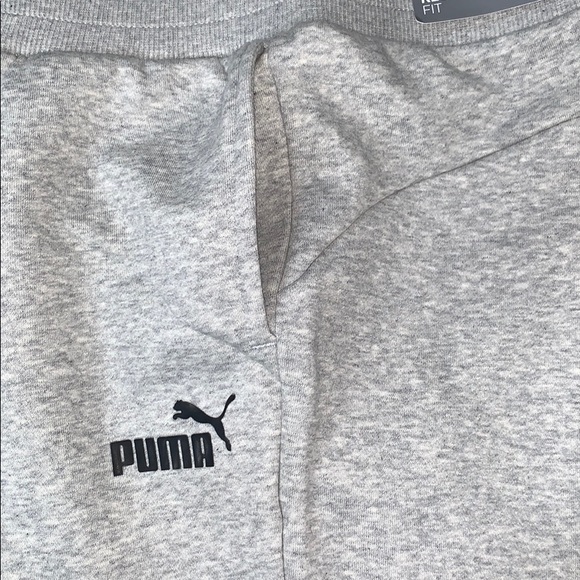 SOLD‼️Puma Women’s Joggers - Picture 9 of 10